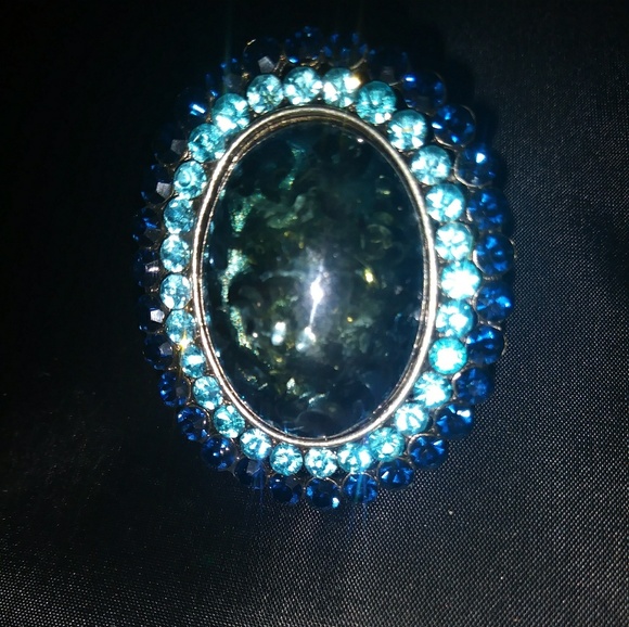 Dazzling Blue Glass Rhinestone Stretch Ring - Picture 3 of 7